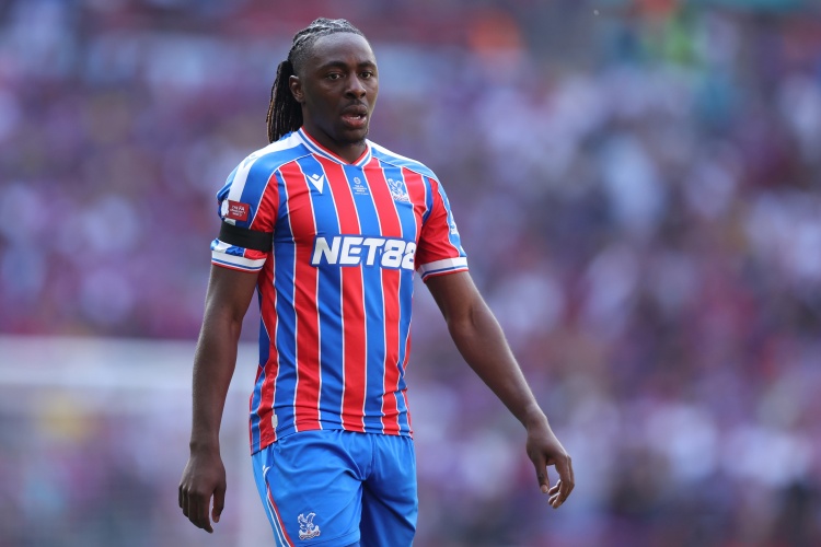 pg模拟器在线-埃泽加盟枪手可增强战力 但世界杯前转会需谨慎权衡