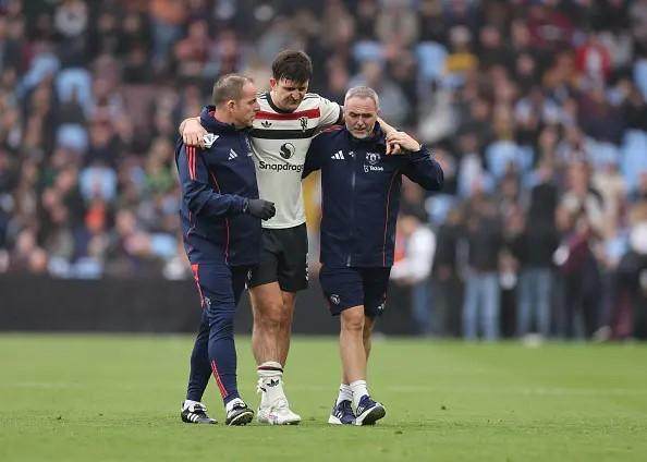 【英超】马圭尔伤退B费中框 曼联0比0闷平维拉